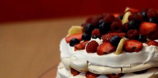 pavlova torta