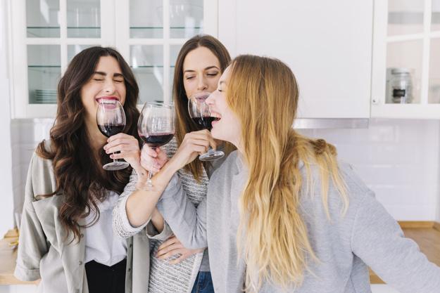 , 5 razlogov, zakaj bi vsak dan morali piti vino