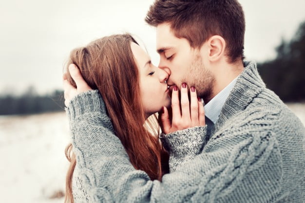 , 7 stvari, ki se zgodijo z vašim telesom, ko nekoga poljubite