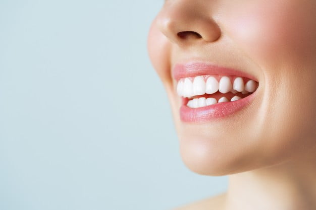 , 5 preprostih načinov za naravno beljenje zob doma