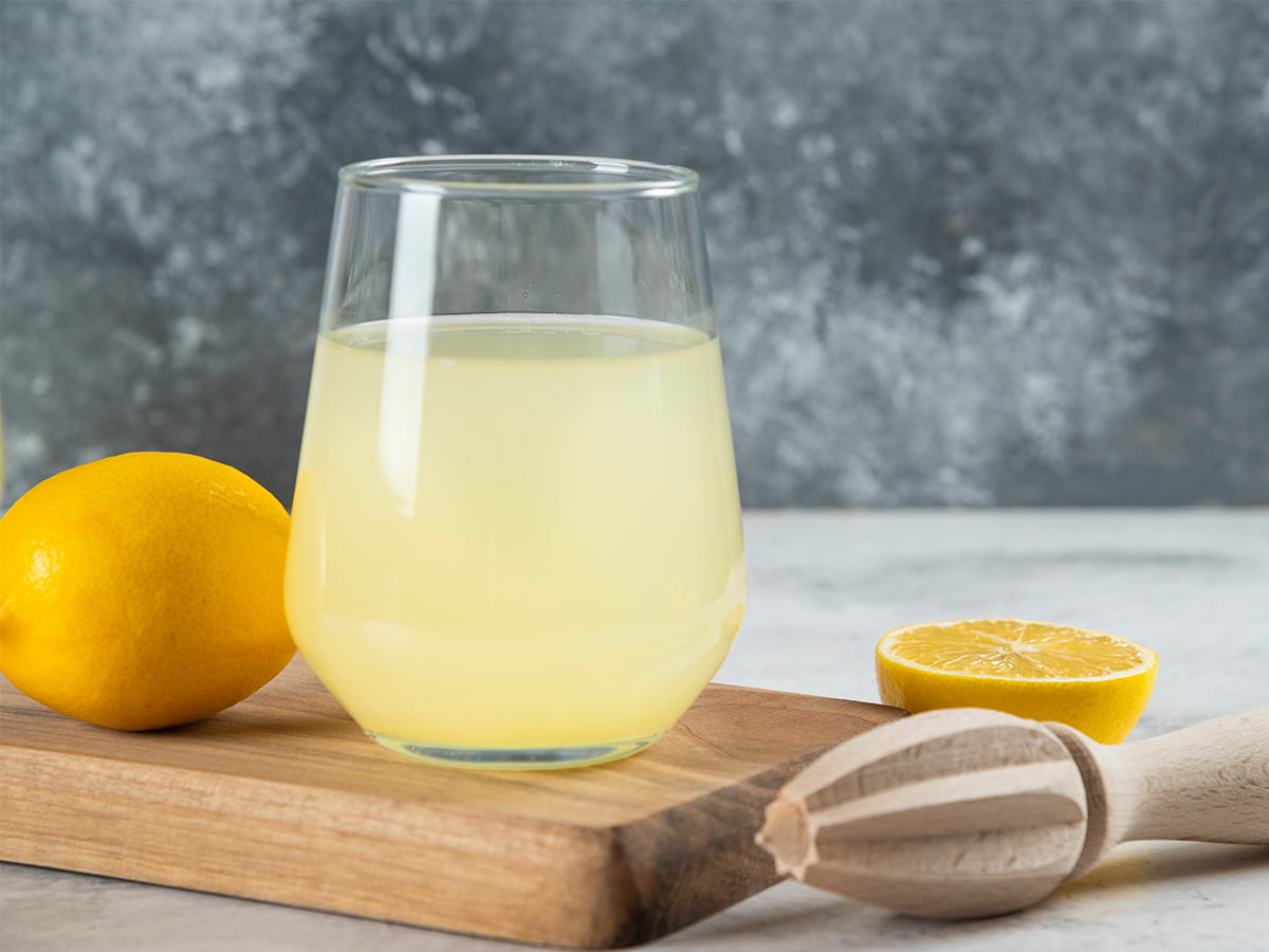 , Razlogi, zakaj bi vsako jutro morali spiti kozarec vode z limono