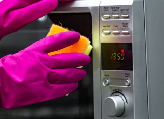mikrovalovna-pečica-čiščenje