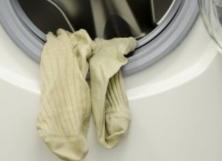nogavice-v-pralnem-stroju