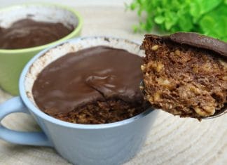 Sladica, pripravljena v nekaj minutah v mikrovalovni pečici čokoladna sladica