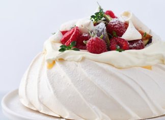 pavlova-torta