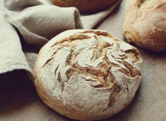 S tem trikom bo star kruh kot svež in to v le nekaj minutah star-kruh