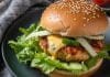 Recept za piščančji burger – hitro in enostavno piščančji-burger