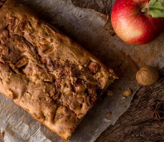jabolčno-bananin-kruh