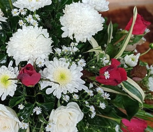 nagrobni-aranžma-ikebana