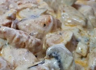 piščanec-v-omaki-z-gobami