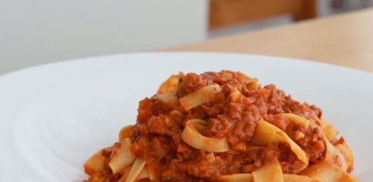 veganska-bolognese-omaka