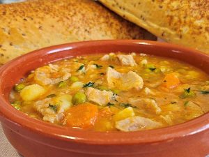 Recept: Telečja obara z zelenjavo – topel domač obrok za vso družino