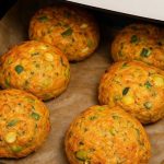 Okusen recept za paradižnike, pečene v cvrtniku na vroč zrak