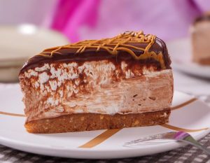 Nutellin cheesecake brez pečenja bo zvezda na mizi
