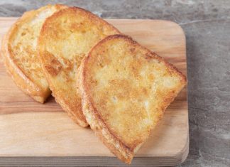 Je popečen kruh res bolj zdrav od navadnega? To smo izvedeli popečen-kruh