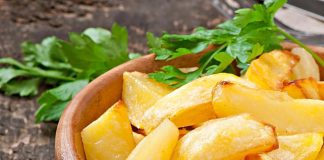 hrustljav-pečen-krompir