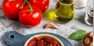 posušeni-paradižniki-v-olivnem-olju