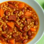 Segedin golaž &ndash; najbolj&scaron;i recept za krepko domačo jed