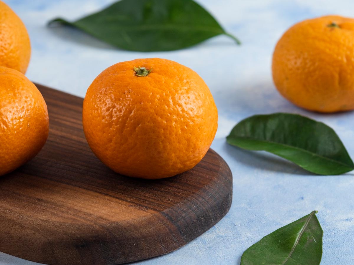 Prišel je čas mandarin, toda veste, kaj se zgodi z vašim telesom, če jih jeste vsak dan?