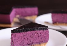 borovničev-cheesecake