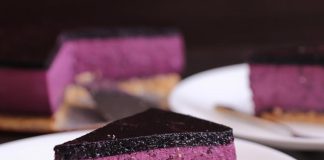 borovničev-cheesecake