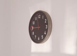 To mesto je prepovedano za stenske ure: razlog vas bo presenetil stenska-ura