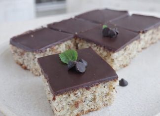 Hitro lešnikovo čokoladno pecivo, ki vedno uspe lešnikovo-čokoladno-pecivo