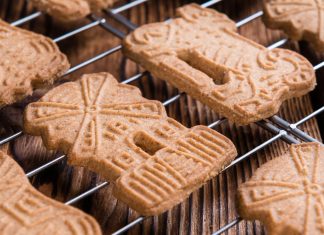 Najlepši in najbolj aromatični božični piškoti: originalni Speculaas po tradicionalnem receptu speculaas-piškoti