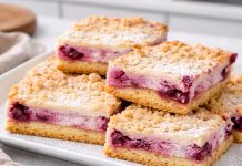 Recept za tole pito vas bo navdušil in sploh ni zahtevna za pripravo borovničeva pita