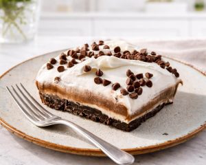 Čokoladna lazanja brez peke, ki vedno uspe