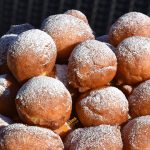 Ta recept za fritule (mi&scaron;ke) z jabolki je fantastičen