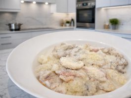 njoki-s-pršutom-in-šampinjoni