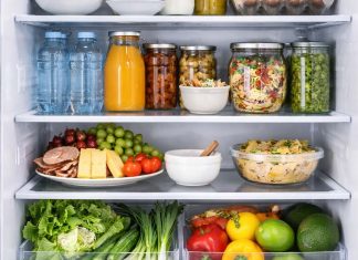 Ta preprost trik s soljo v hladilniku reši težavo, ki jo ima skoraj vsak dom sol-v-hladilniku