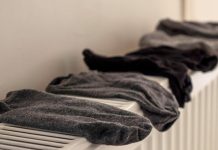 sušenje-perila-na-radiatorju