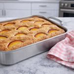 Najbolj enostavno pecivo z vloženimi breskvami Pametno izkoristi svoj čas