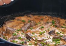 Vsi pravijo, da je ta recept za goveji stroganoff vrhunski Pametno izkoristi svoj čas
