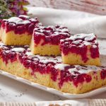 Recept za najbolj sočno jogurtovo pecivo z nežno limonino aromo