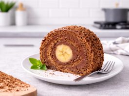 čokoladna-rolada-z-banano