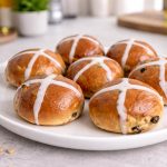 Mehki velikonočni zajčki iz sladkega testa (recept za pecivo)