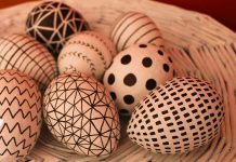 Pirhi na povsem drugačen način: s to tehniko bodo vaši pirhi čudoviti