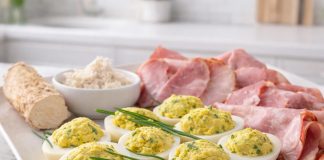 polnjena-jajca-s-hrenom