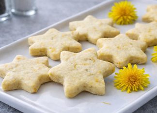 Da ne bo regrat vedno v solati, ga lahko uporabite tudi pri pripravi piškotov regratovi-piškoti