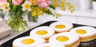 velikonočni-piškoti-v-obliki-jajčk