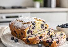 pecivo-z-borovnicami