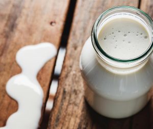 Ne zavrzite mleka s pretečenim rokom: V tem receptu ga boste porabili do zadnje kapljice