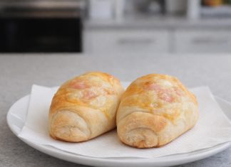 štručke-s-šunko-in-sirom