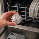 Kako podvojiti življenjsko dobo kuhinjske gobice z enim preprostim korakom