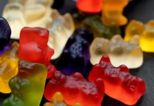 kot-haribo-bonboni